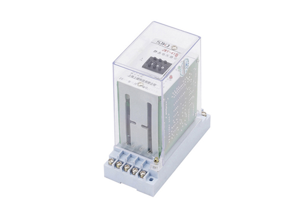 JWY-41B無(wú)輔源靜態(tài)電壓繼電器